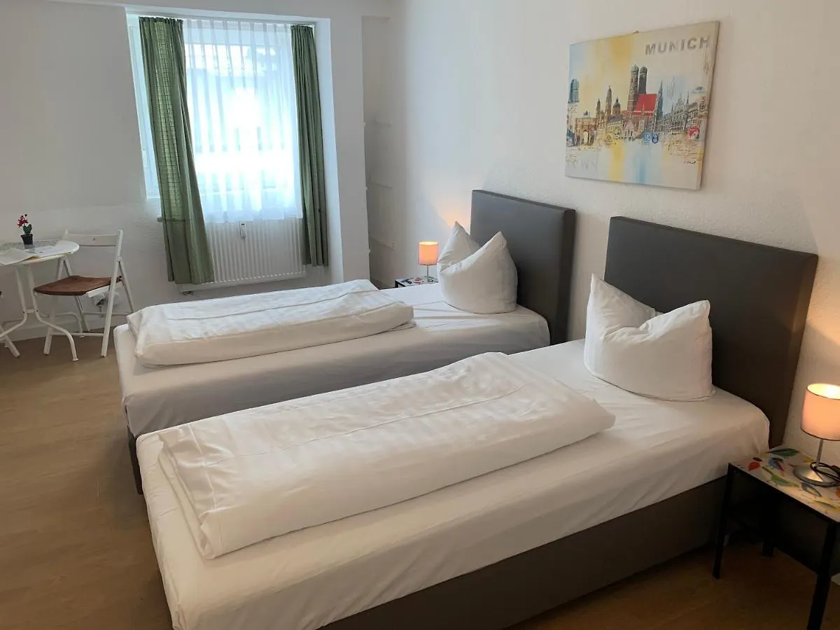 Apartment Pension Belo Sono München